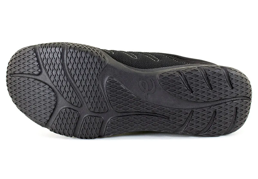 Easy Spirit Women's Bestrong Black