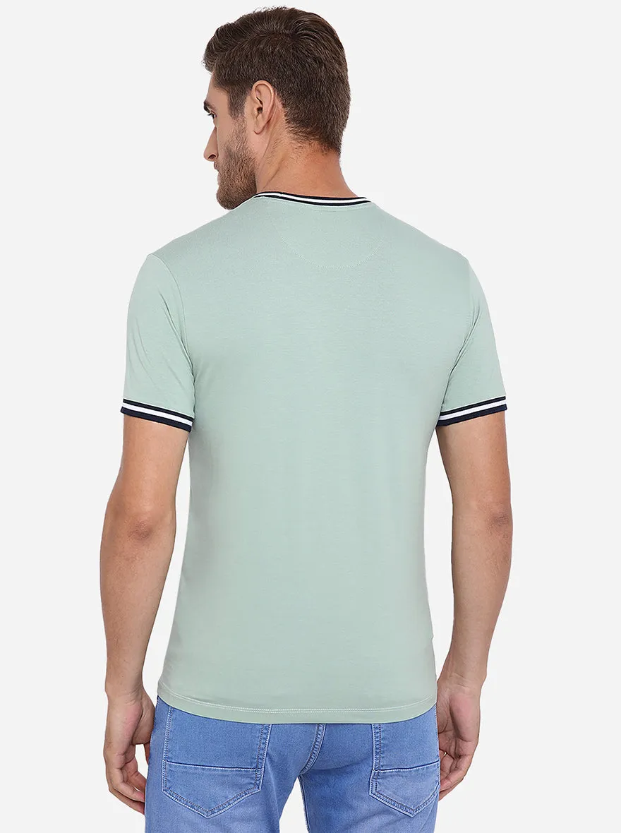 Mint Green & White Solid Slim Fit T-Shirt | JadeBlue